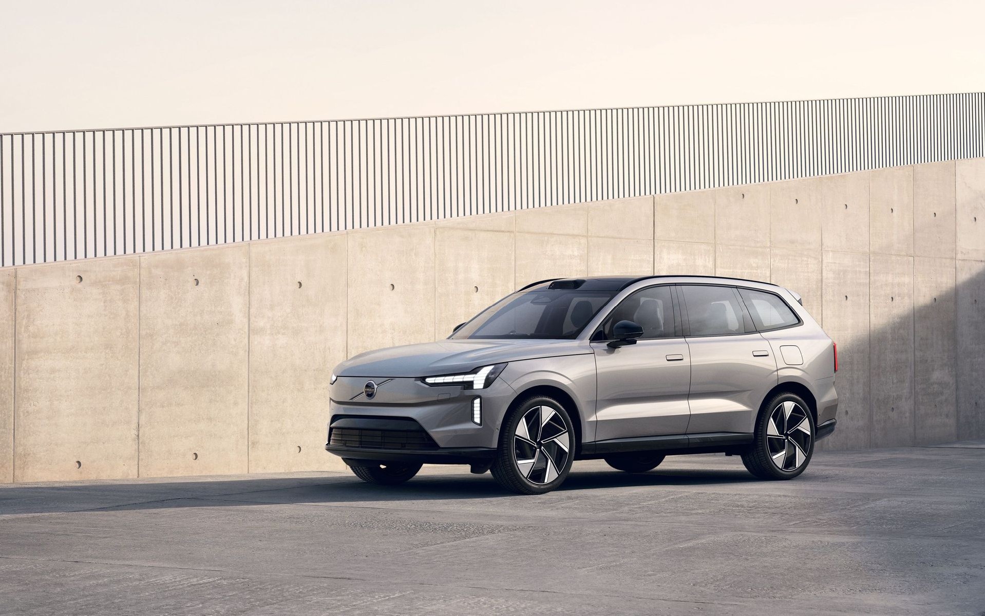 Volvo EX90: Νέο ηλεκτρικό SUV με αυτονομία 600 km [video]