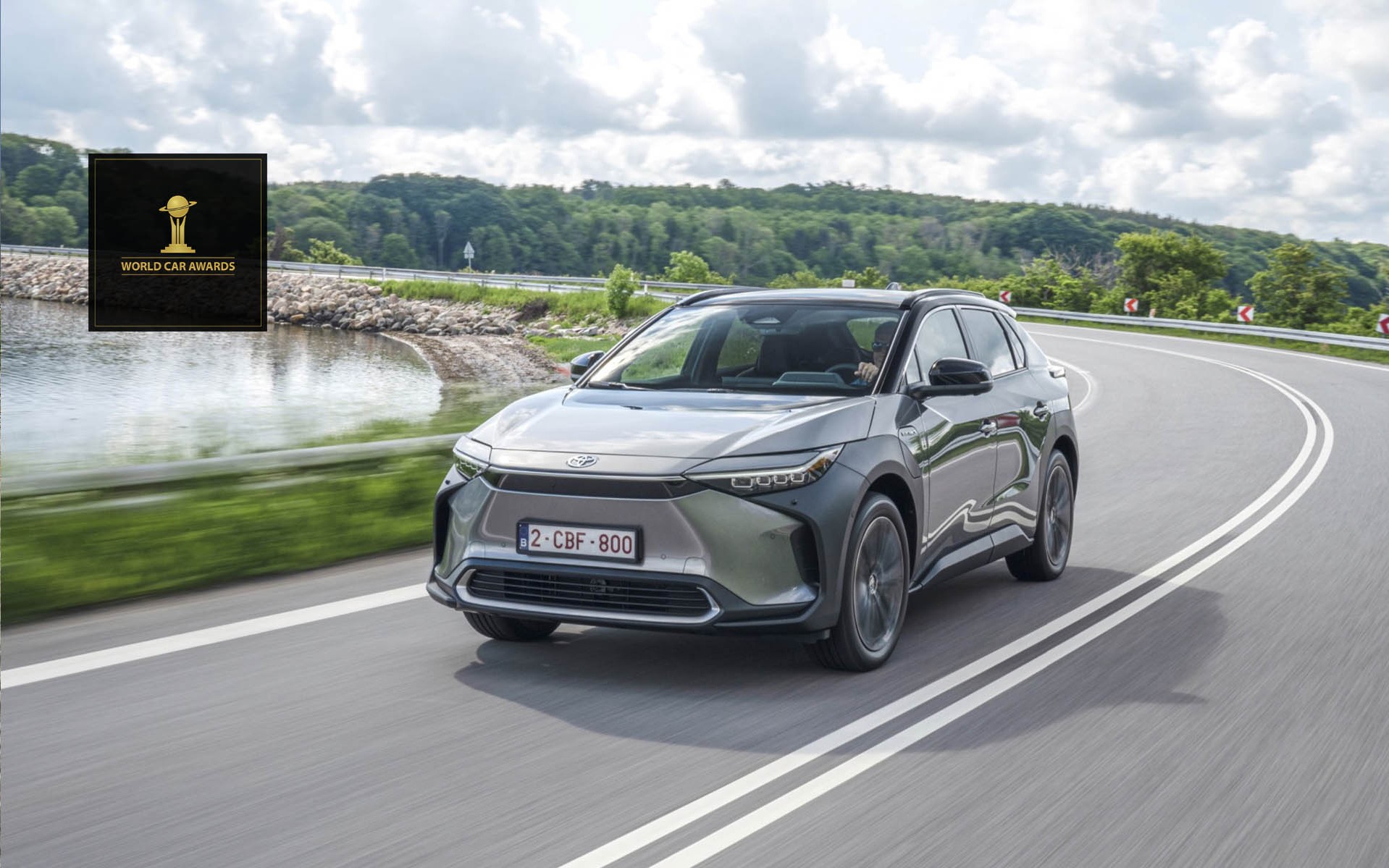 Οδηγούμε το Toyota bZ4X - Είναι το καλύτερο οικογενειακό ηλεκτρικό SUV;