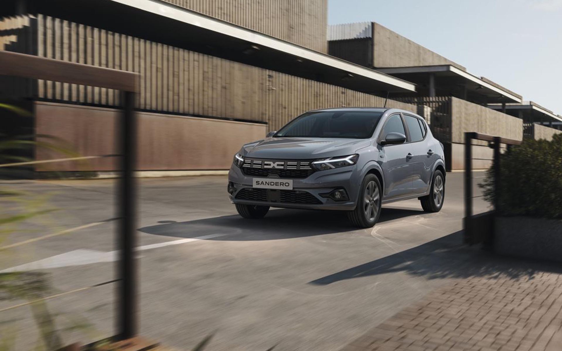 <br />
<b>Notice</b>:  Undefined property: stdClass::$title in <b>/home/www3gocar/public_html/templates/t2024/ice_c/9a1326b63621589c2d0ae49576f7df8a09573c42_0.file.box.featured.tpl.php</b> on line <b>89</b><br />
