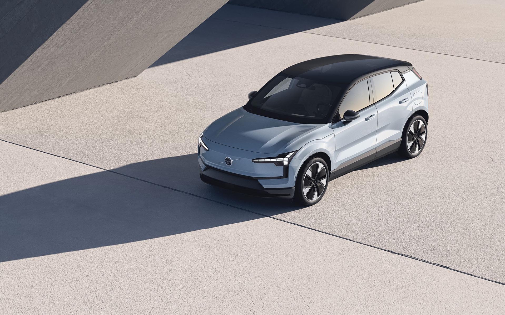 Volvo: Οδηγώντας τις εξελίξεις και στην ηλεκτροκίνηση