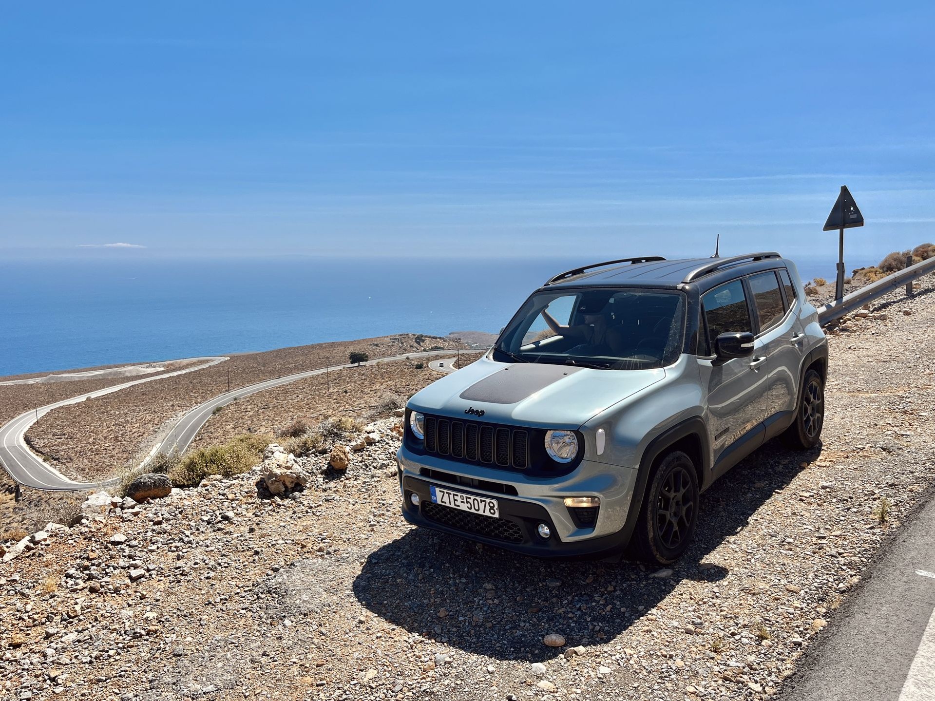 Οδοιπορικό στην Κρήτη με Jeep Renegade e-Hybrid: Το ιδανικό πακέτο
