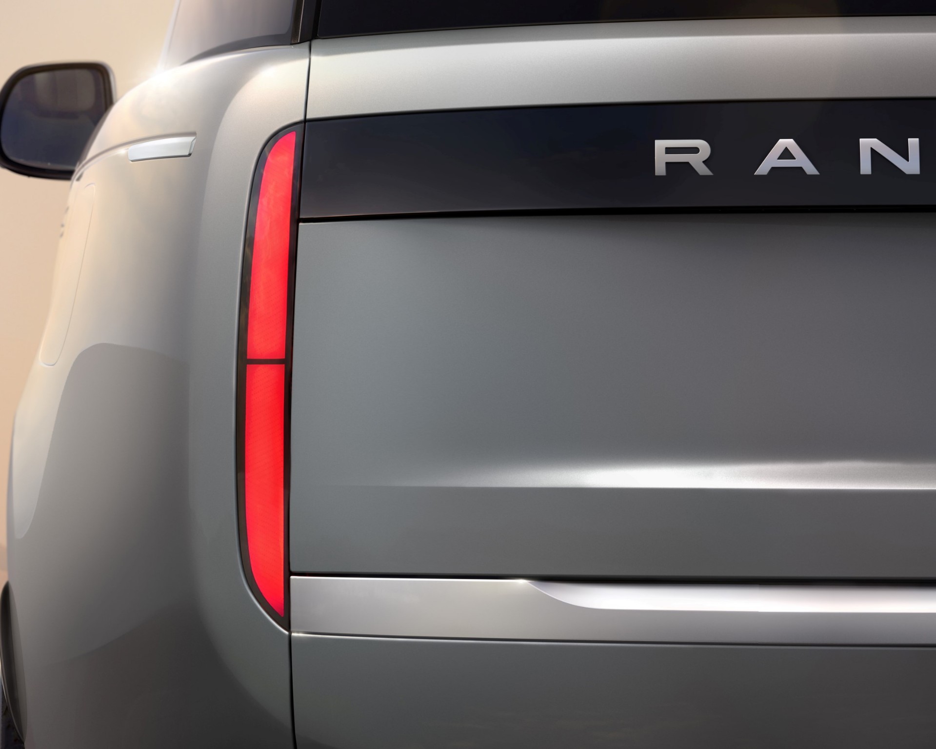 Range Rover Electric - Θέτοντας νέα στάνταρ και στην ηλεκτροκίνηση! 