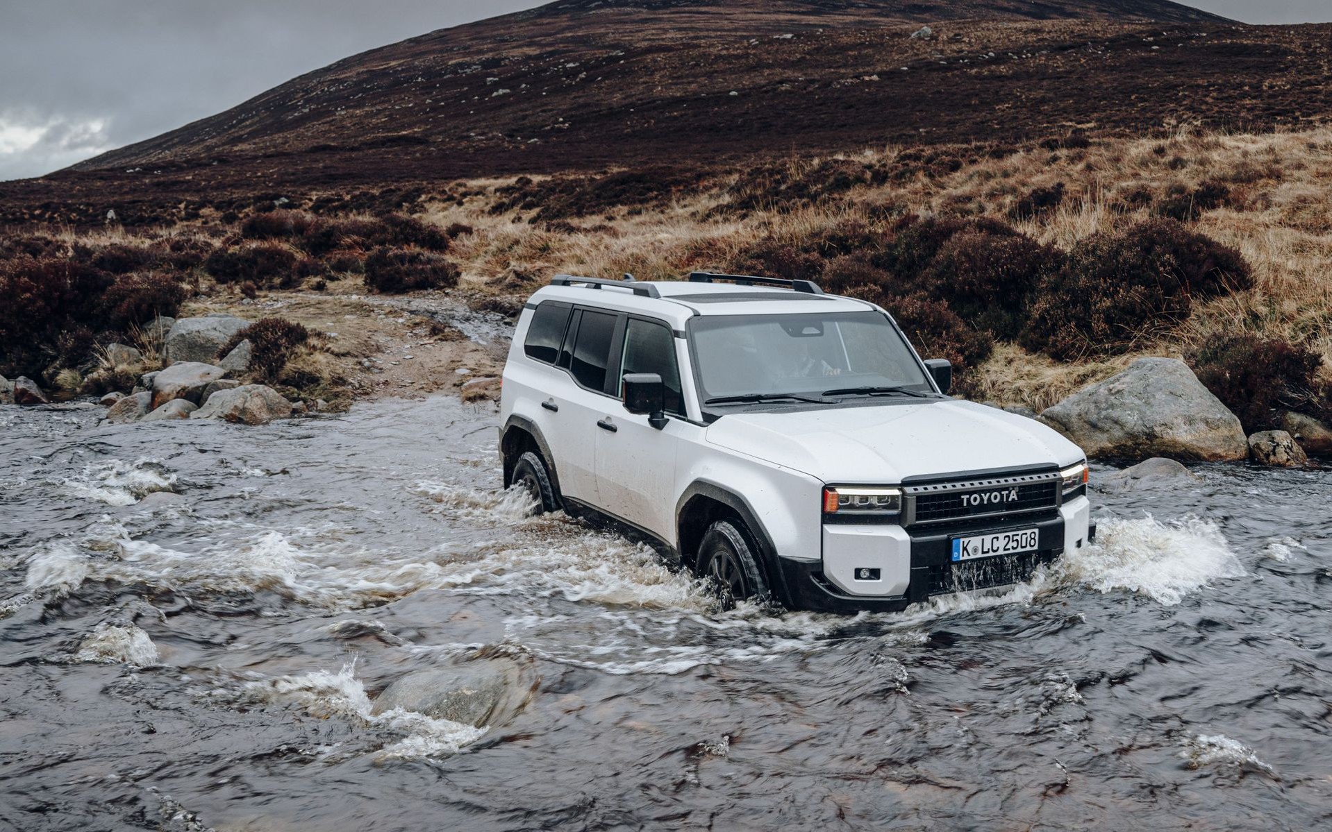 Νέο Toyota Land Cruiser 2024: Τα «όπλα» του στο off-road