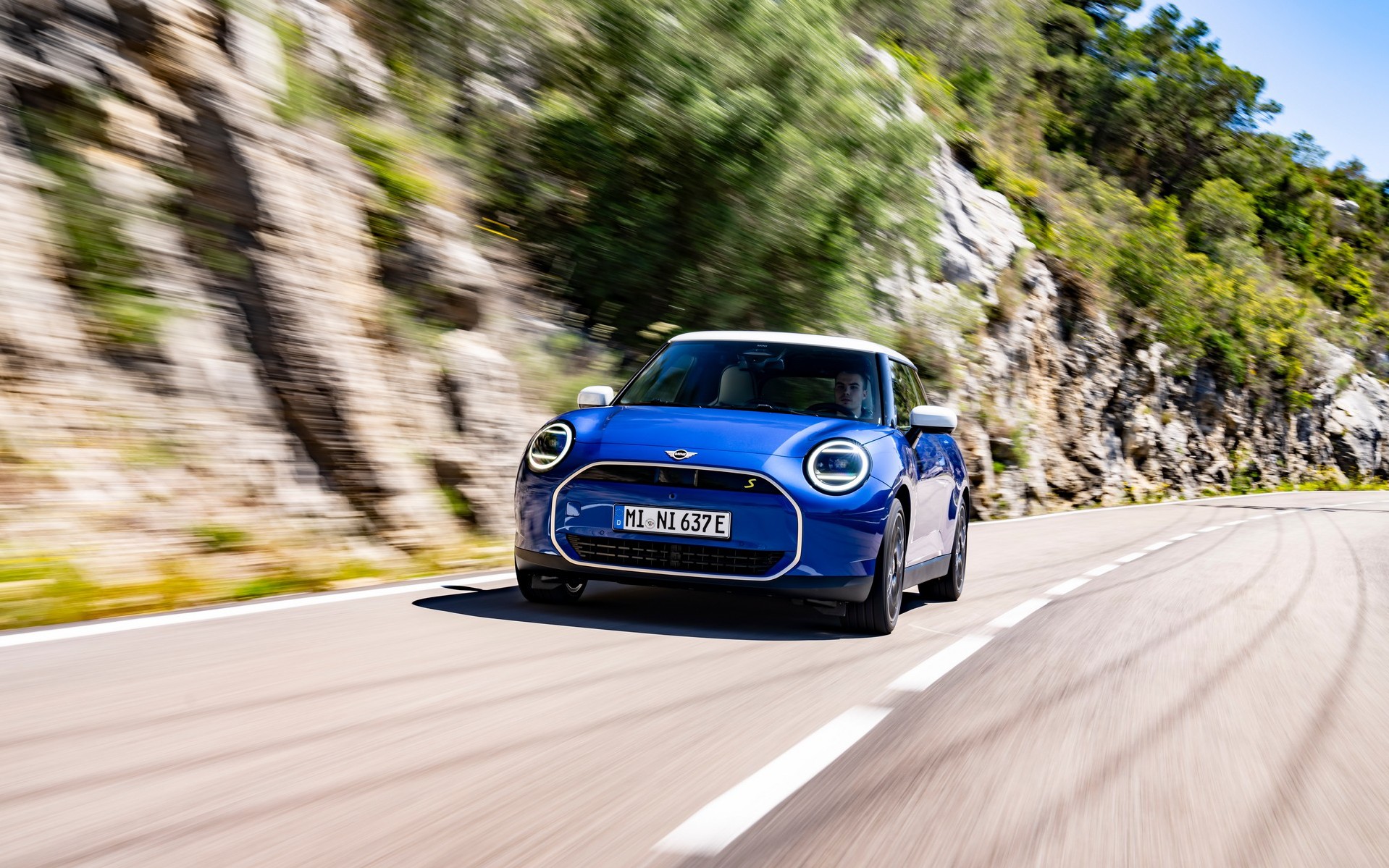 Οδηγούμε το νέο MINI Cooper SE ELECTRIC: Συνέβη το μοιραίο