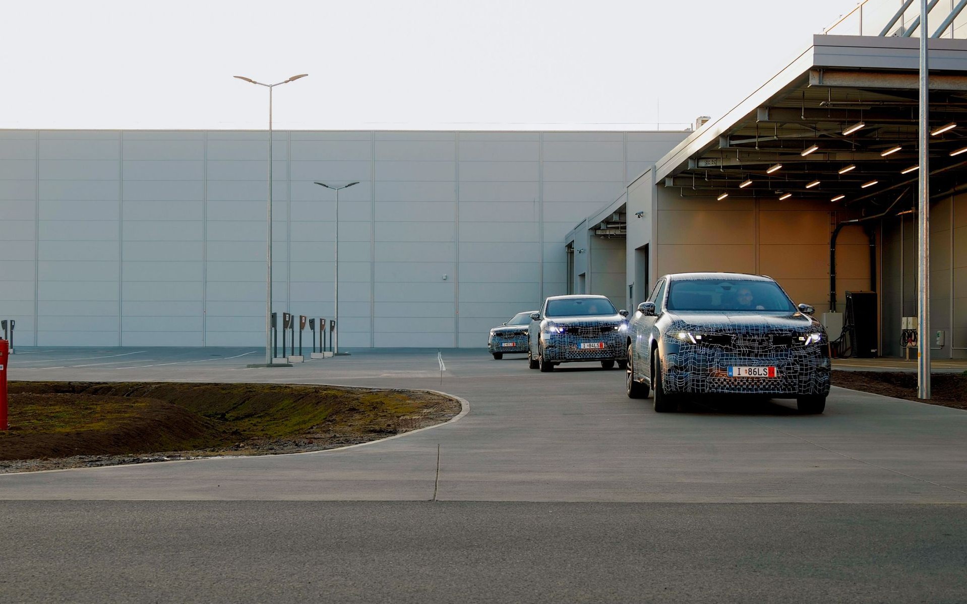 Επίσημο: Εκτός Γερμανίας η παραγωγή της νέας BMW iX3 - Πού θα κατασκευάζεται;