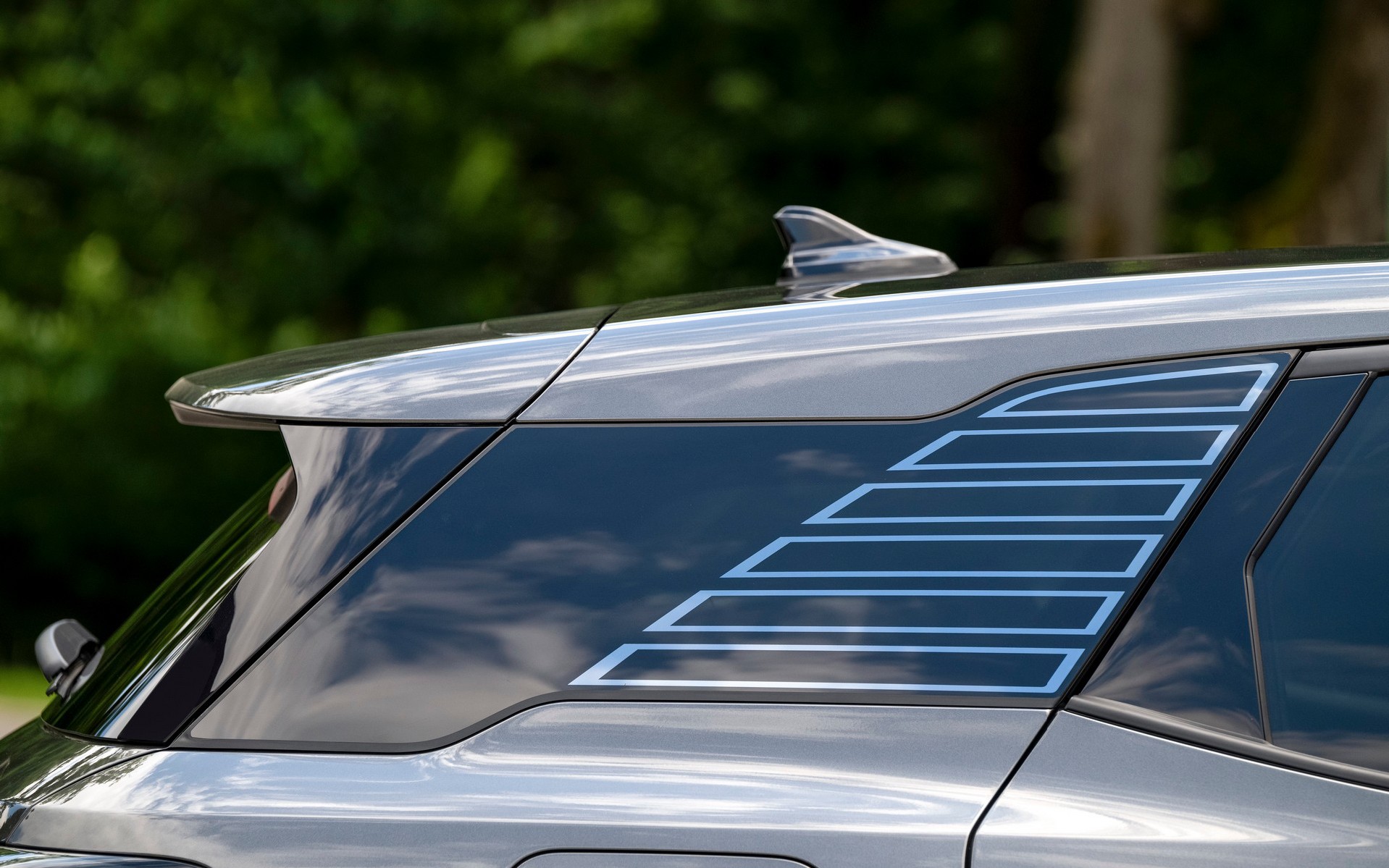 To οικογενειακό SUV με 530 lt χώρο αποσκευών, που έχει βραβευτεί ως το ομορφότερο όλων! 