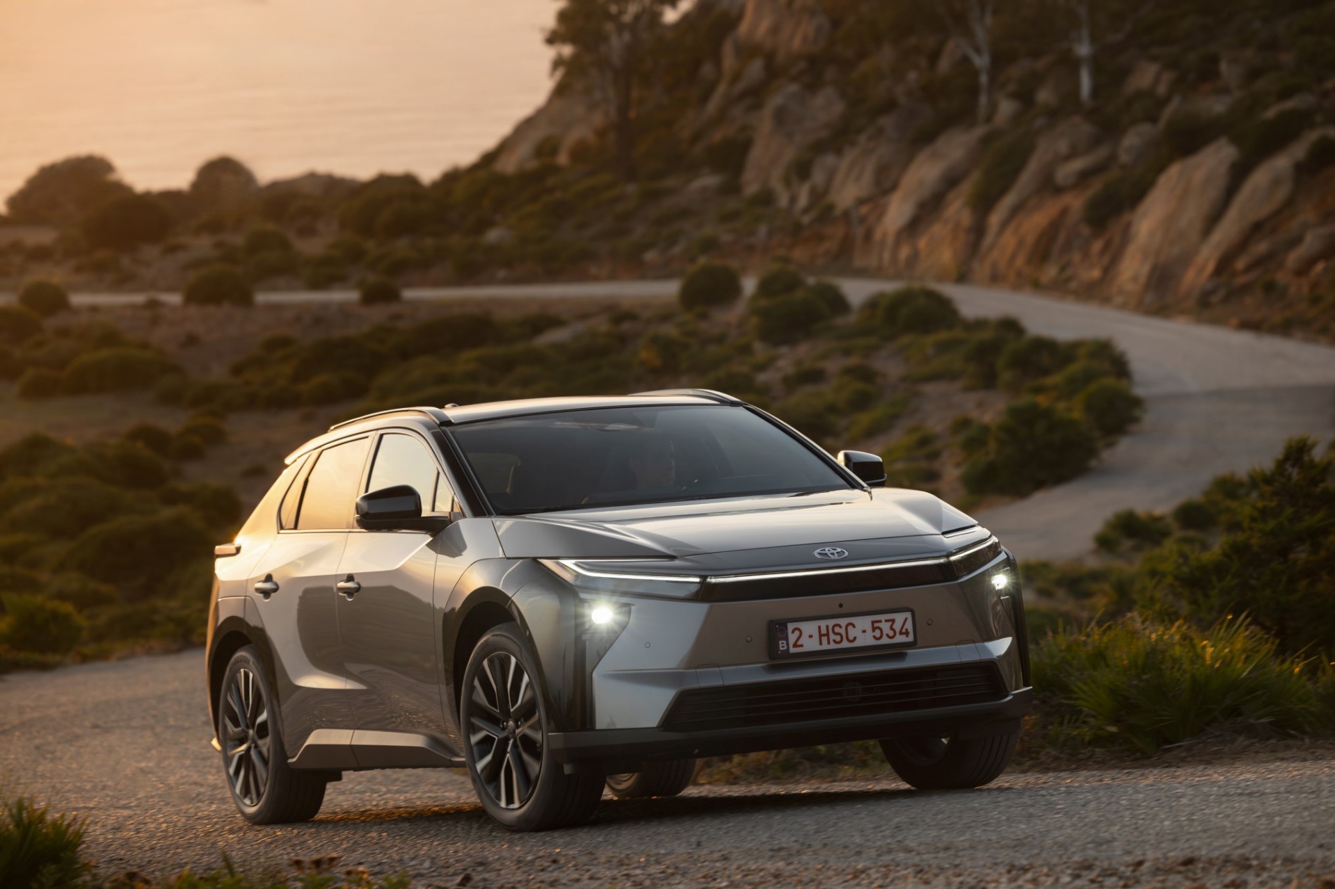 Οδηγούμε το νέο Toyota bZ4X – Πότε έρχεται Ελλάδα, η πρώτη τιμή