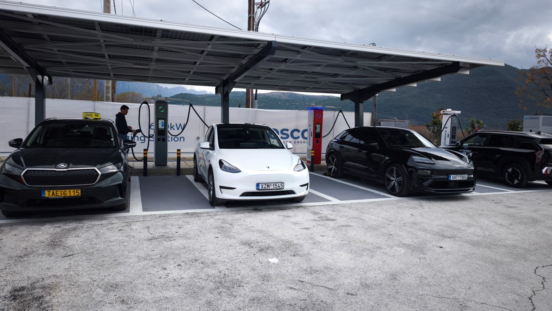 Ο ισχυρότερος φορτιστής στην Ελλάδα – 600 kW σε περιοχή-έκπληξη