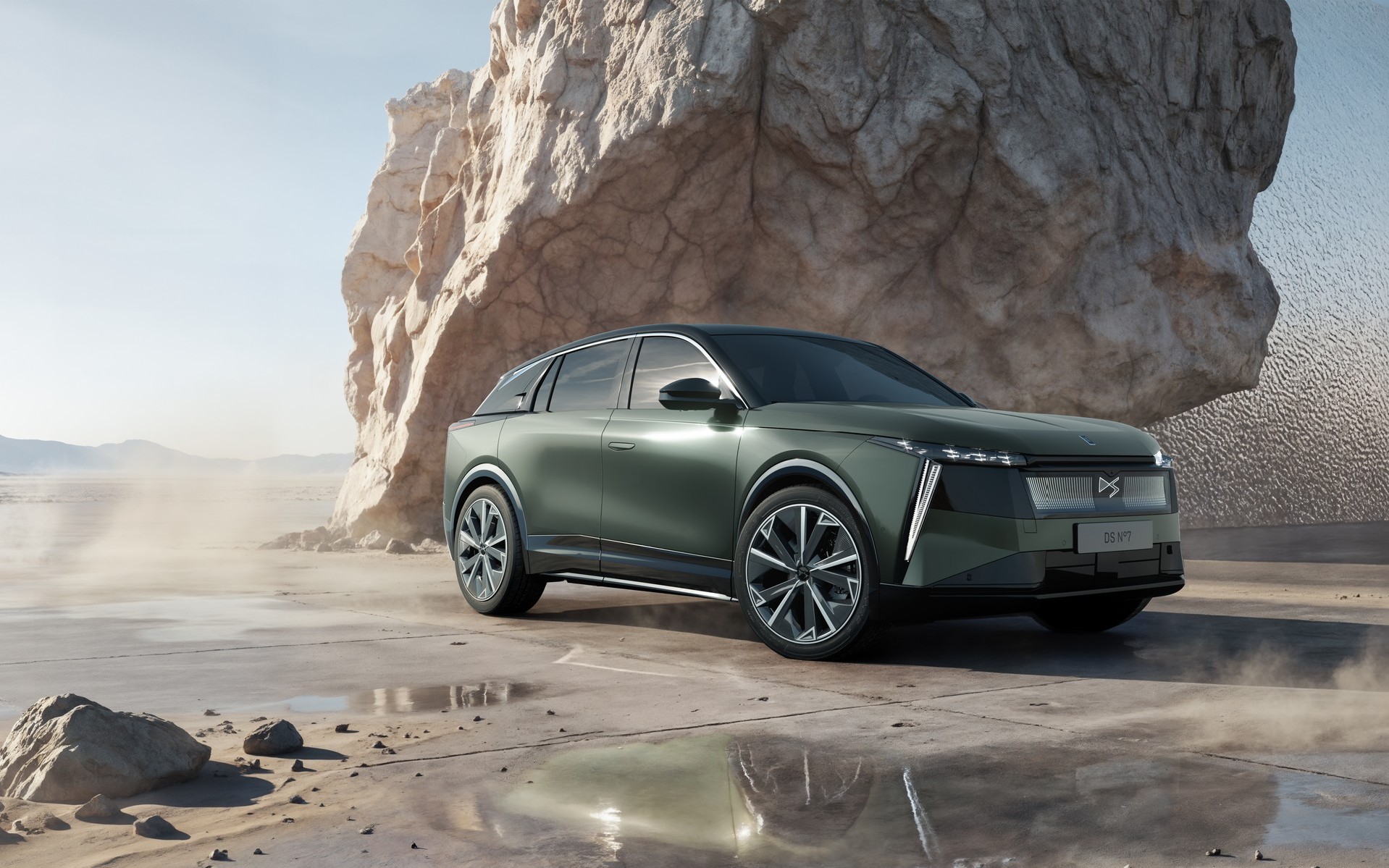 Η DS λανσάρει το πιο ιδιαίτερο SUV - Έχει τιμόνι Χ και αυτονομία 1.000 km! 