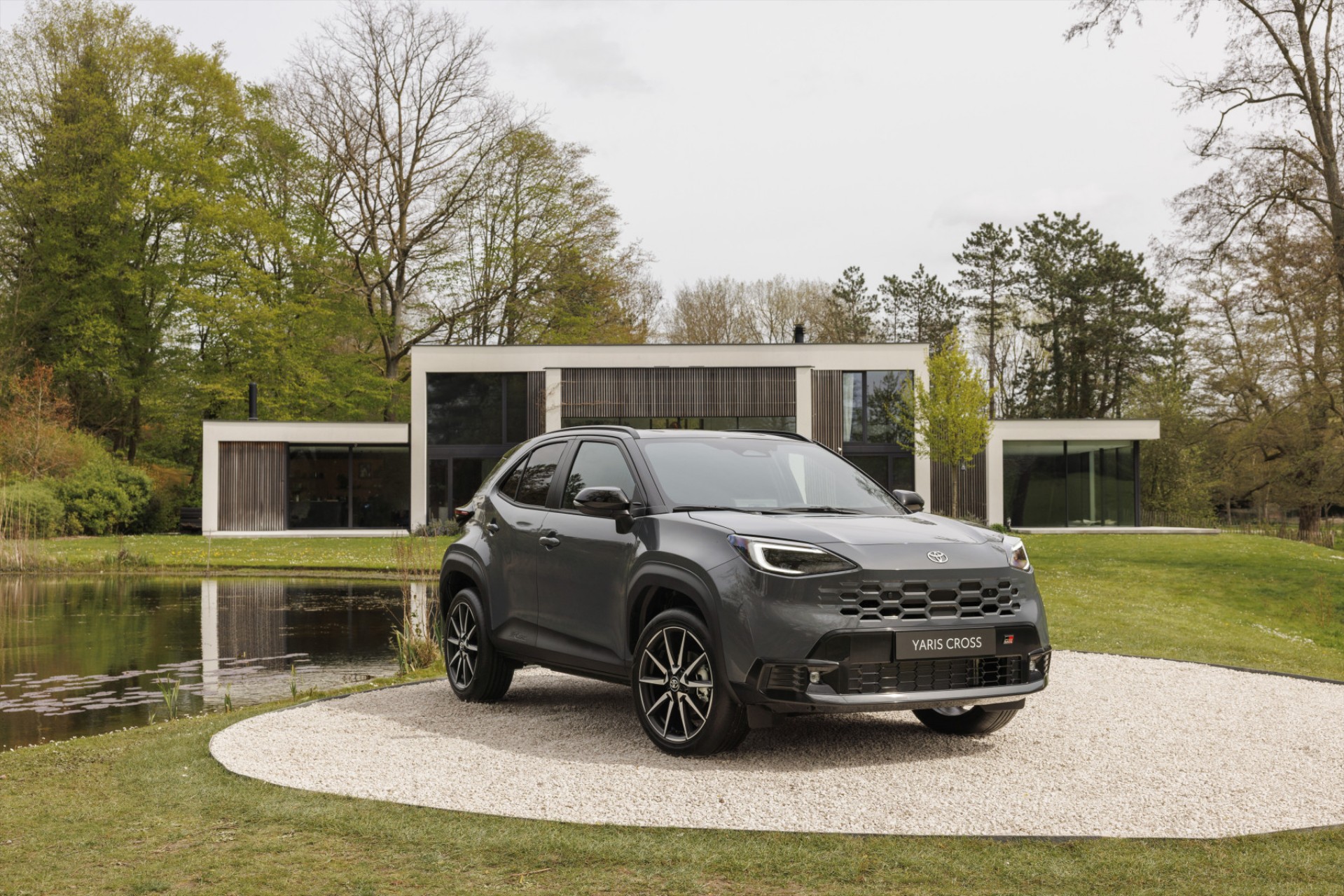 Οι μεγάλες αλλαγές στο Νο1 αυτοκίνητο της Ελλάδας - Τι νέο φέρνει το Toyota Yaris Cross