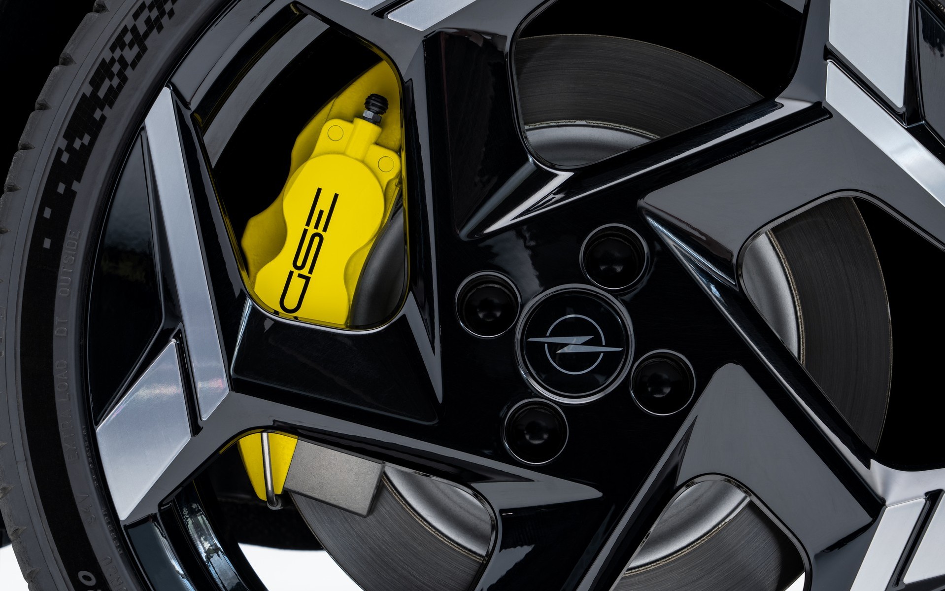 To SUV της Opel με 280 ίππους και μπλοκέ διαφορικό – Με όφελος 7.900 ευρώ! 