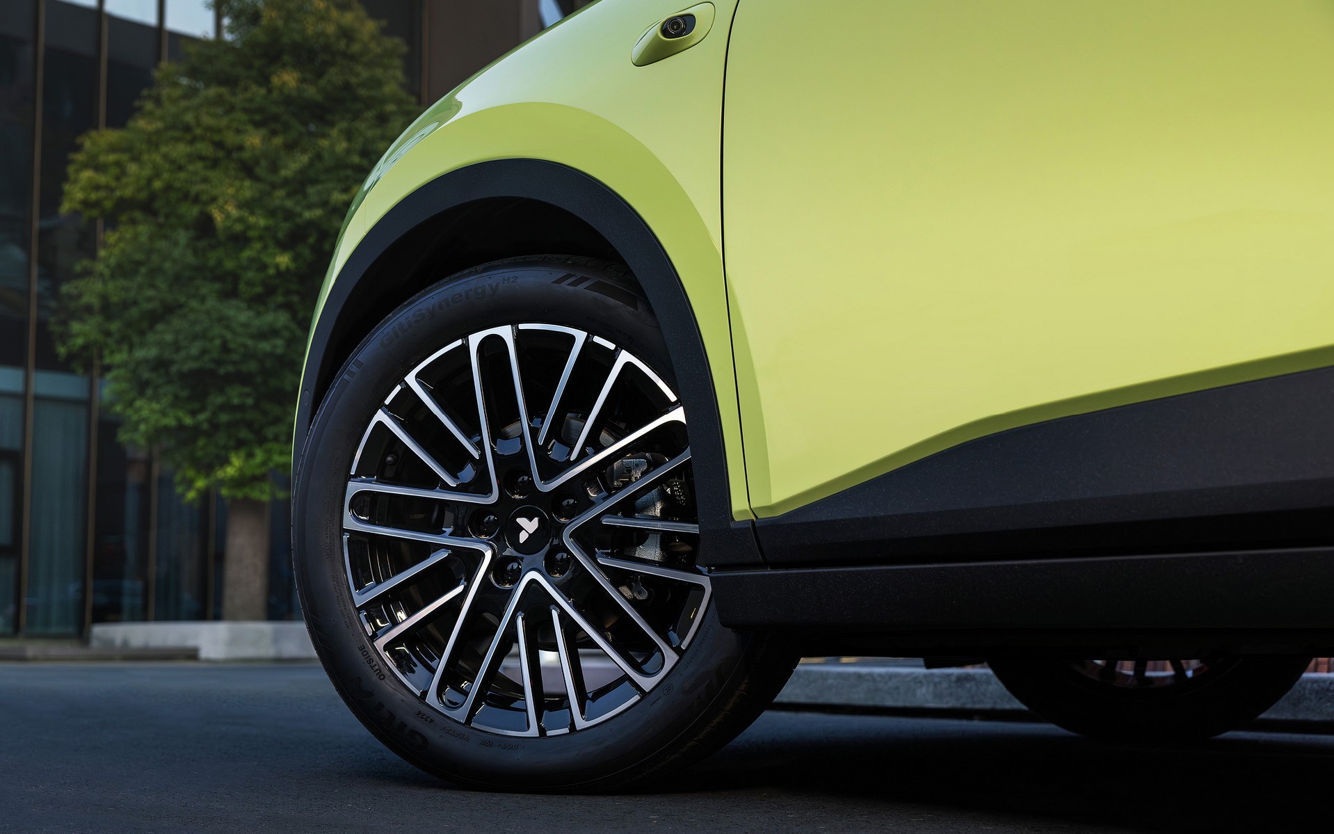 To τεχνολογικά προηγμένο αυτοκίνητο πόλης που απαιτεί μόλις 2,9 ευρώ στα 100 km! 