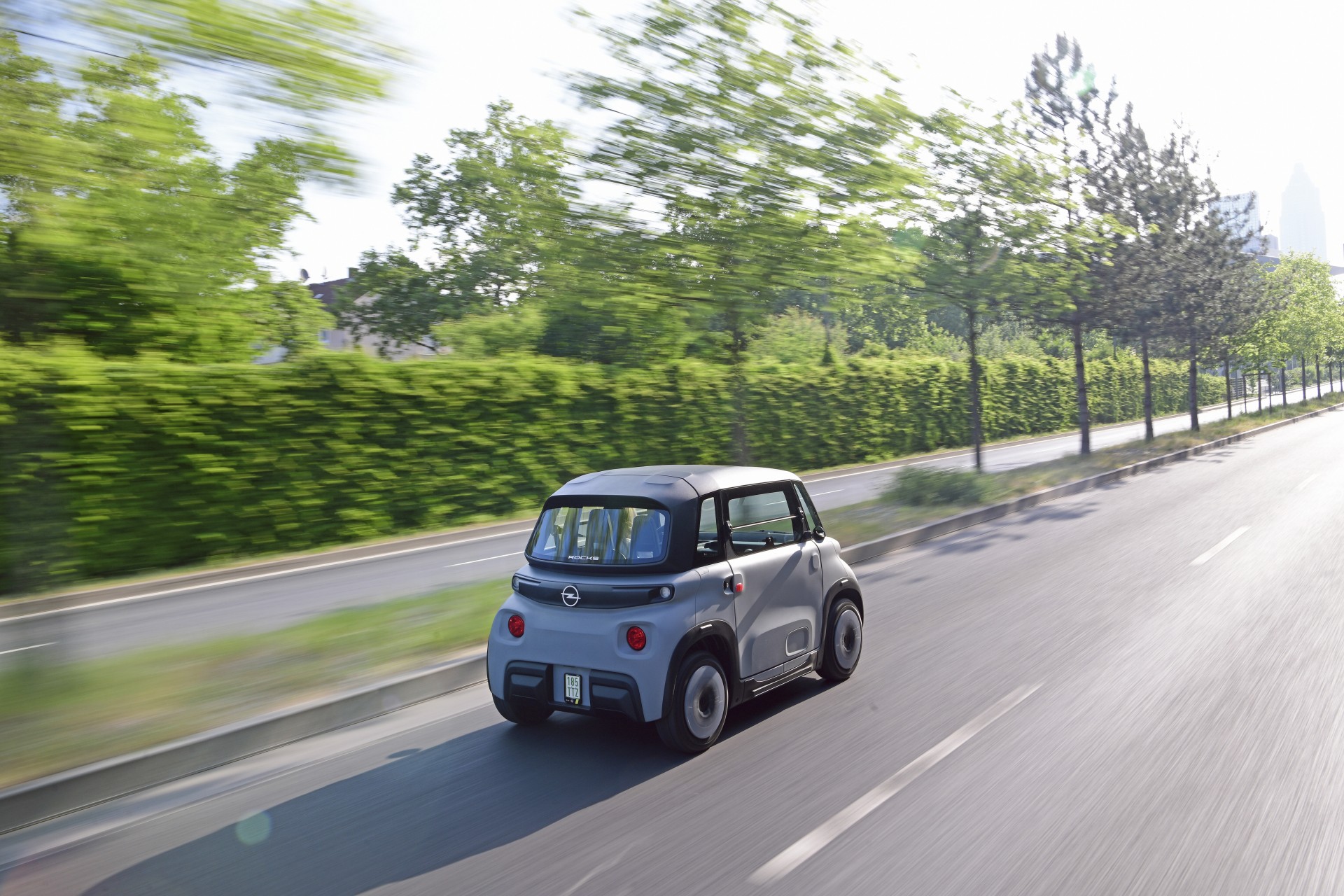 <br />
<b>Notice</b>:  Undefined property: stdClass::$title in <b>/home/www3gocar/public_html/templates/t2024/ice_c/9a1326b63621589c2d0ae49576f7df8a09573c42_0.file.box.featured.tpl.php</b> on line <b>89</b><br />
