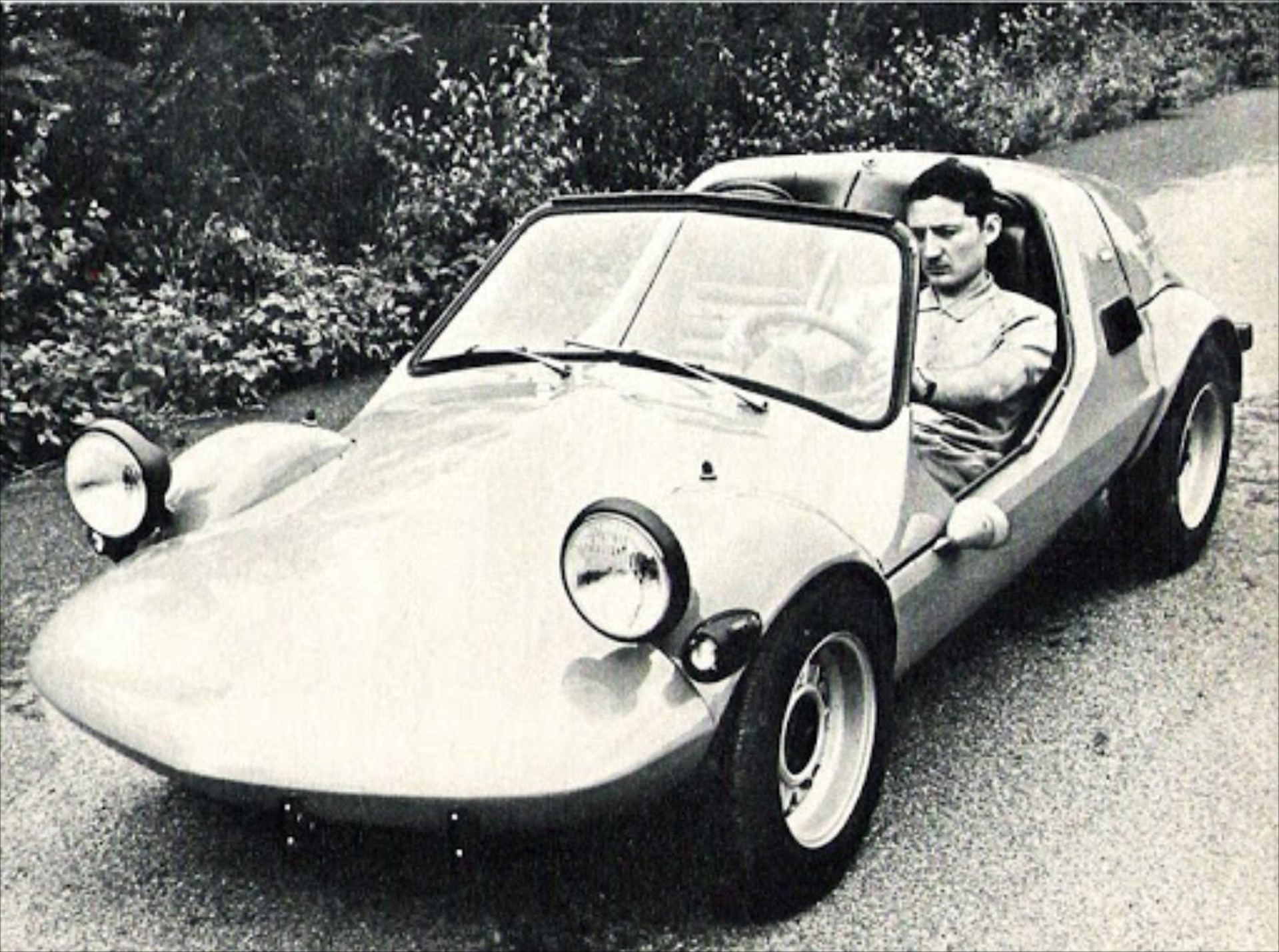 Zanzara: Too sexy for its engine