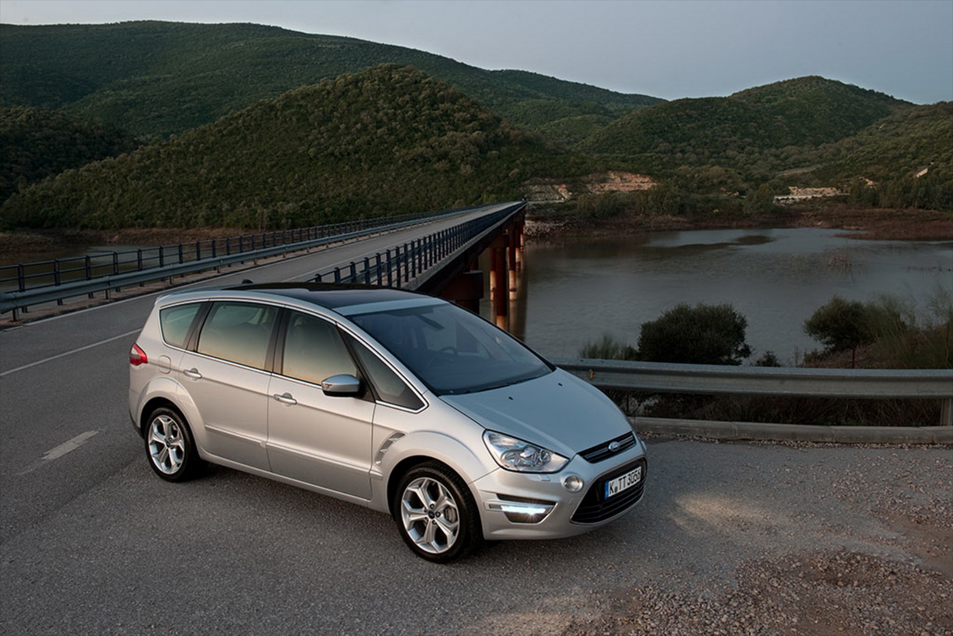 Ford S-Max 2.0 Ecoboost (203ps)