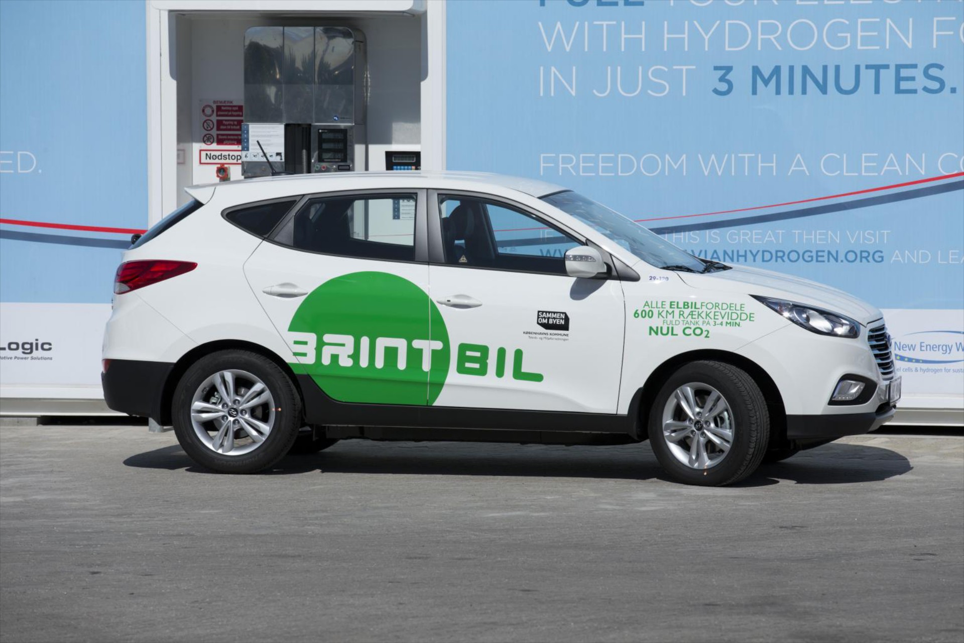 Παράδοση των πρώτων 15 Hyundai ix 35 FCEV