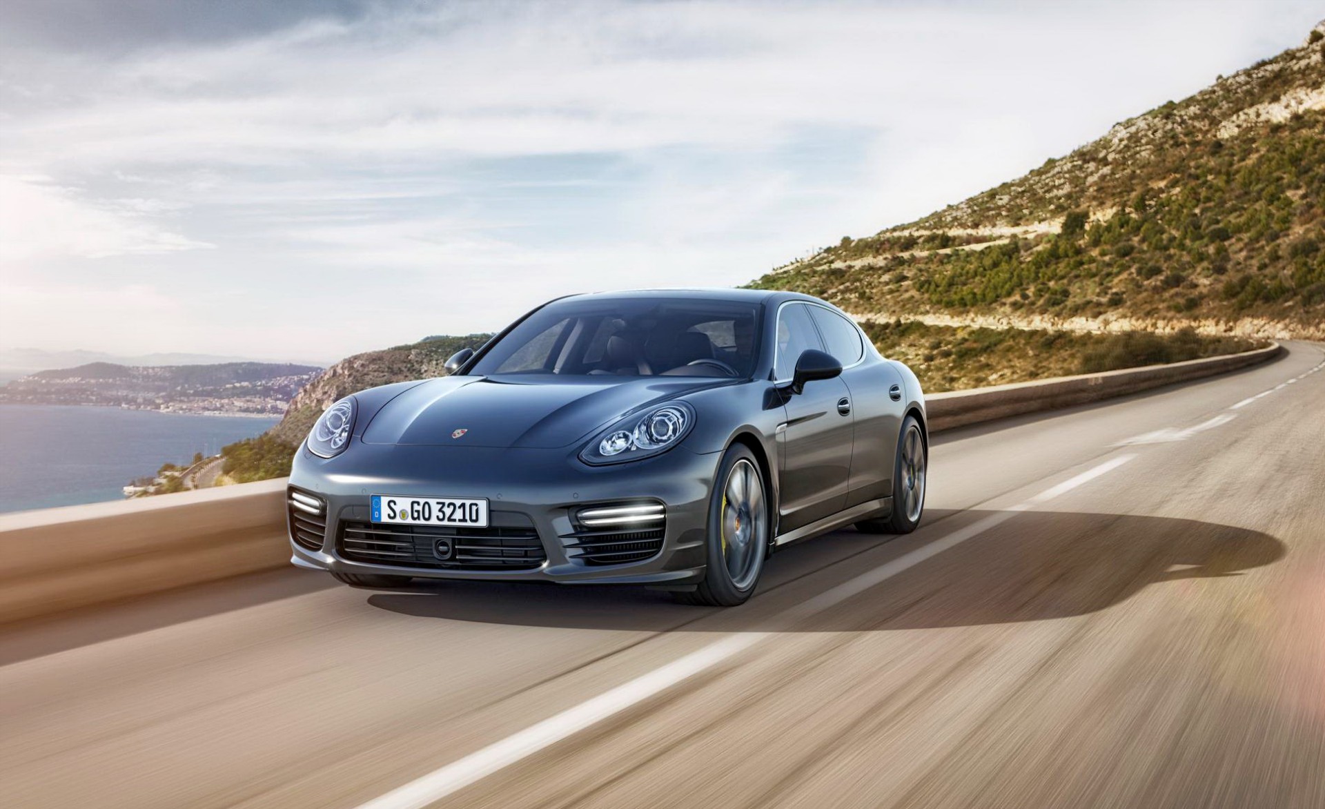 Panamera Turbo S με 570 ίππους