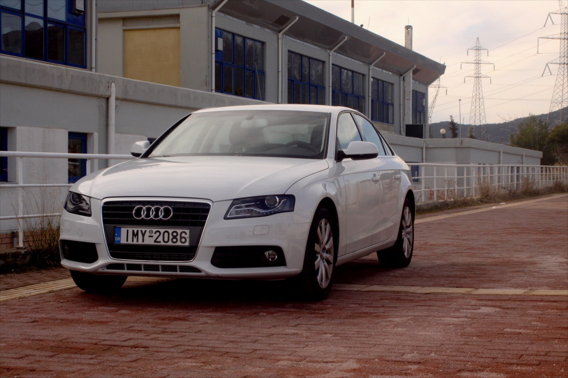 Audi A4 1.8TFSi (120 PS) 2011