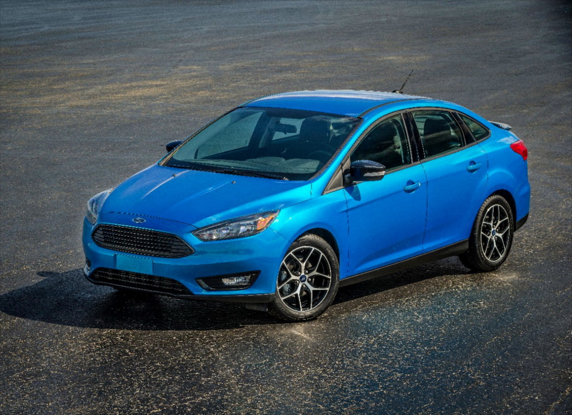 Νέο Ford Focus Sedan 