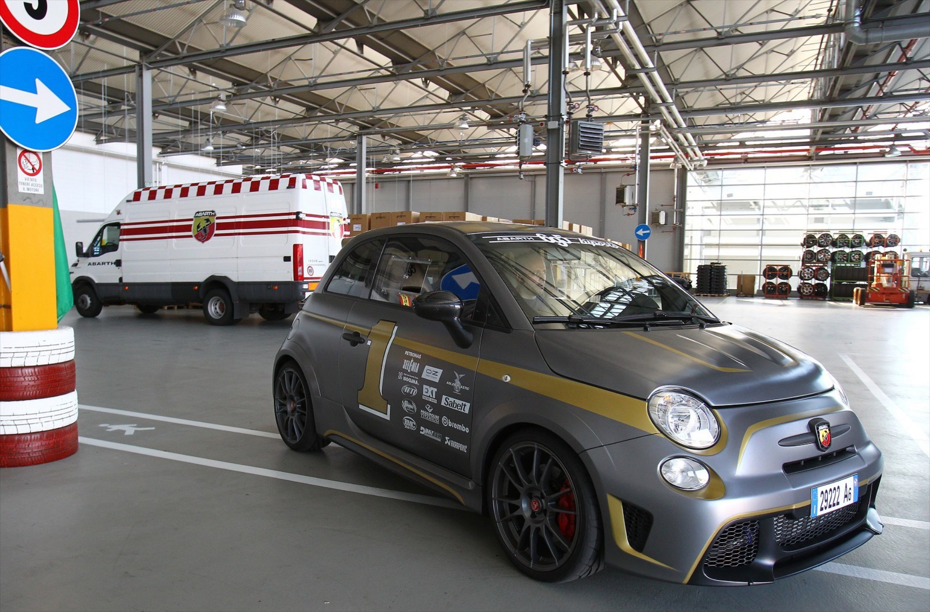 Abarth 695 στο Goodwood