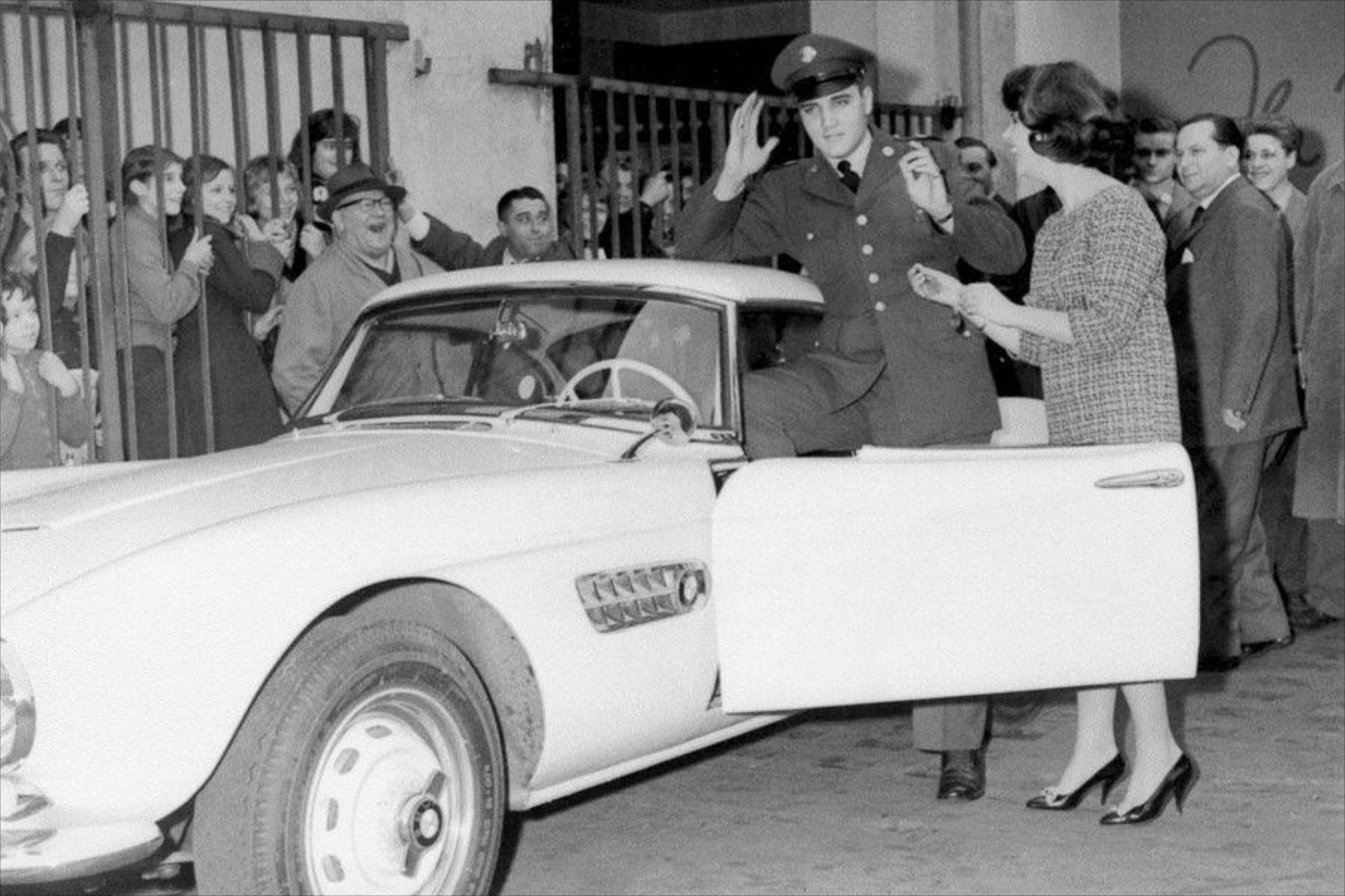 Δεύτερη νιότη για την BMW 507 του Elvis Presley 