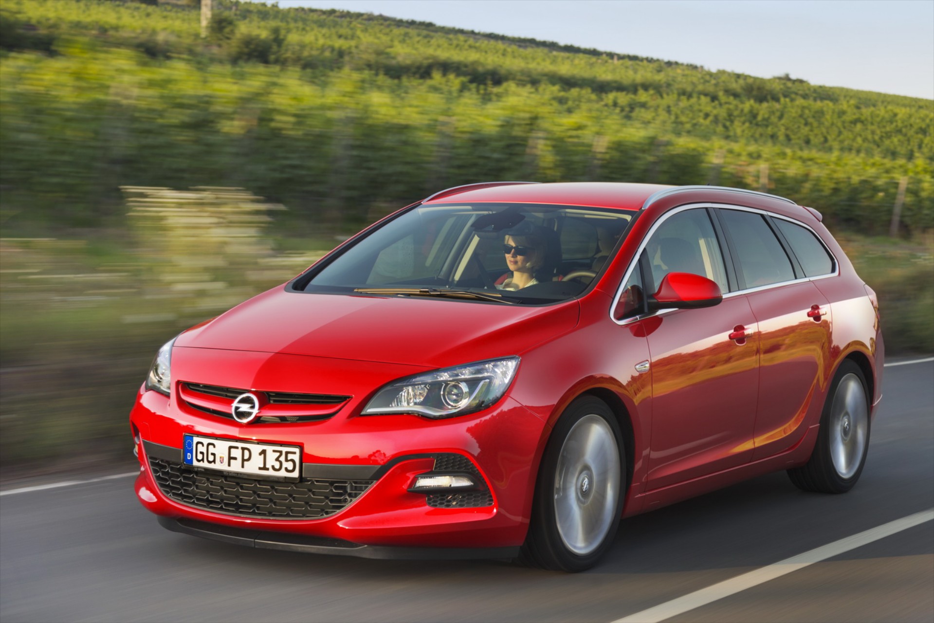 Opel Astra facelift 2013