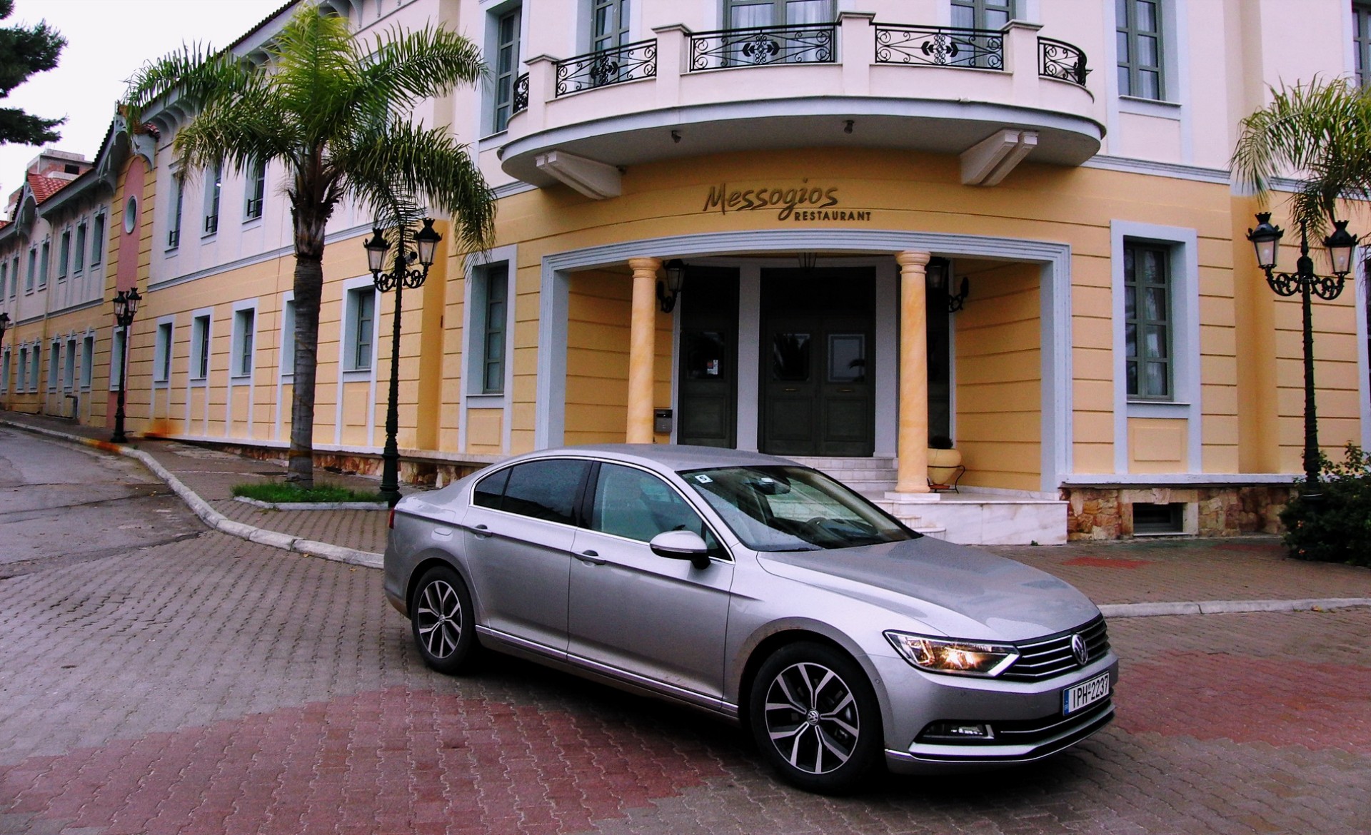 ΟΔΗΓΟΥΜΕ: Volkswagen Passat 1.4 TSI ACT