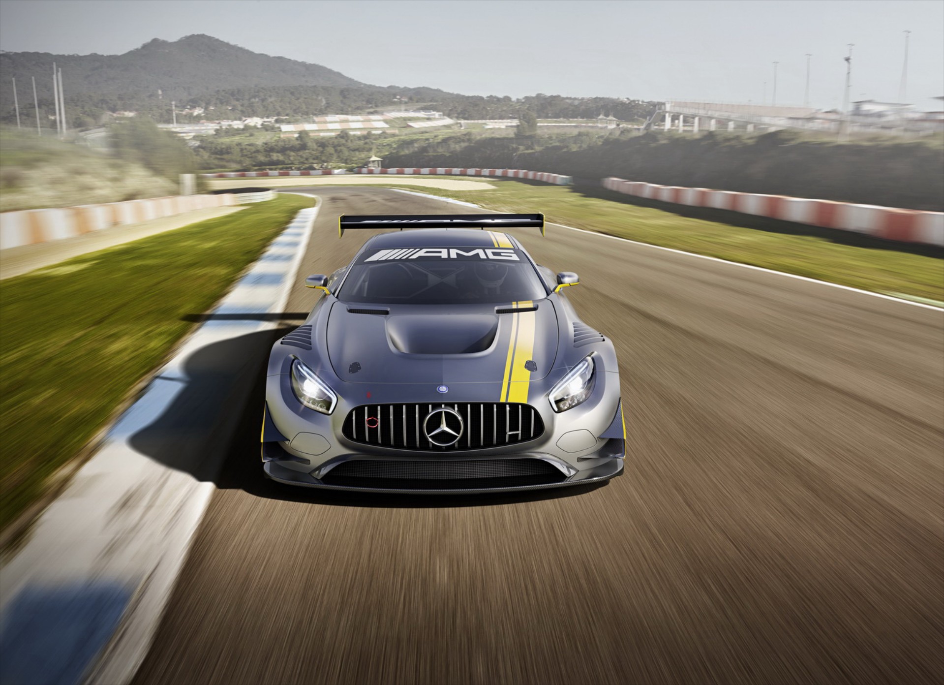 Η αγωνιστική Mercedes-AMG GT3 στη Γενεύη
