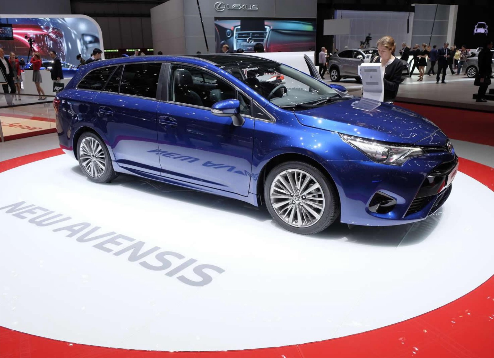 Ολοκληρωτική αναβάθμιση για το Avensis