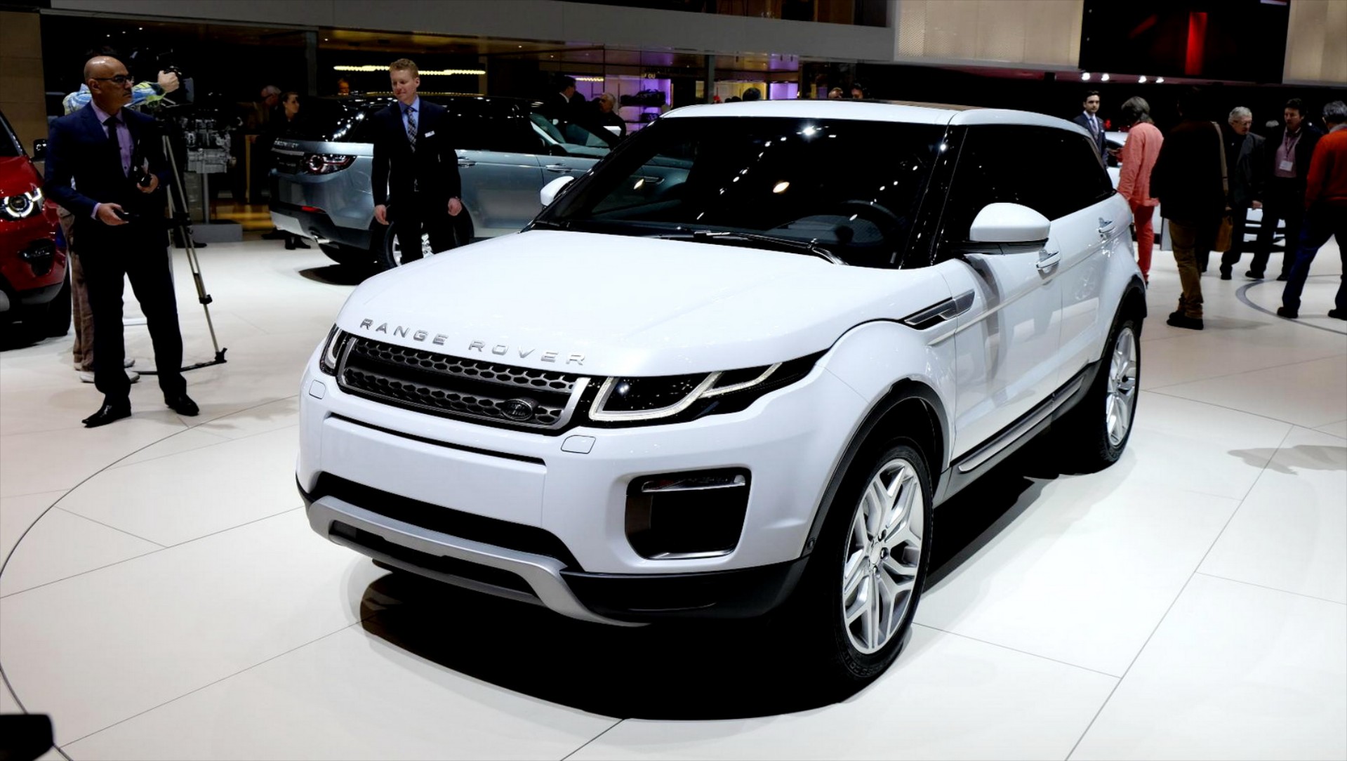 Ακόμα ομορφότερο το Range Rover Evoque