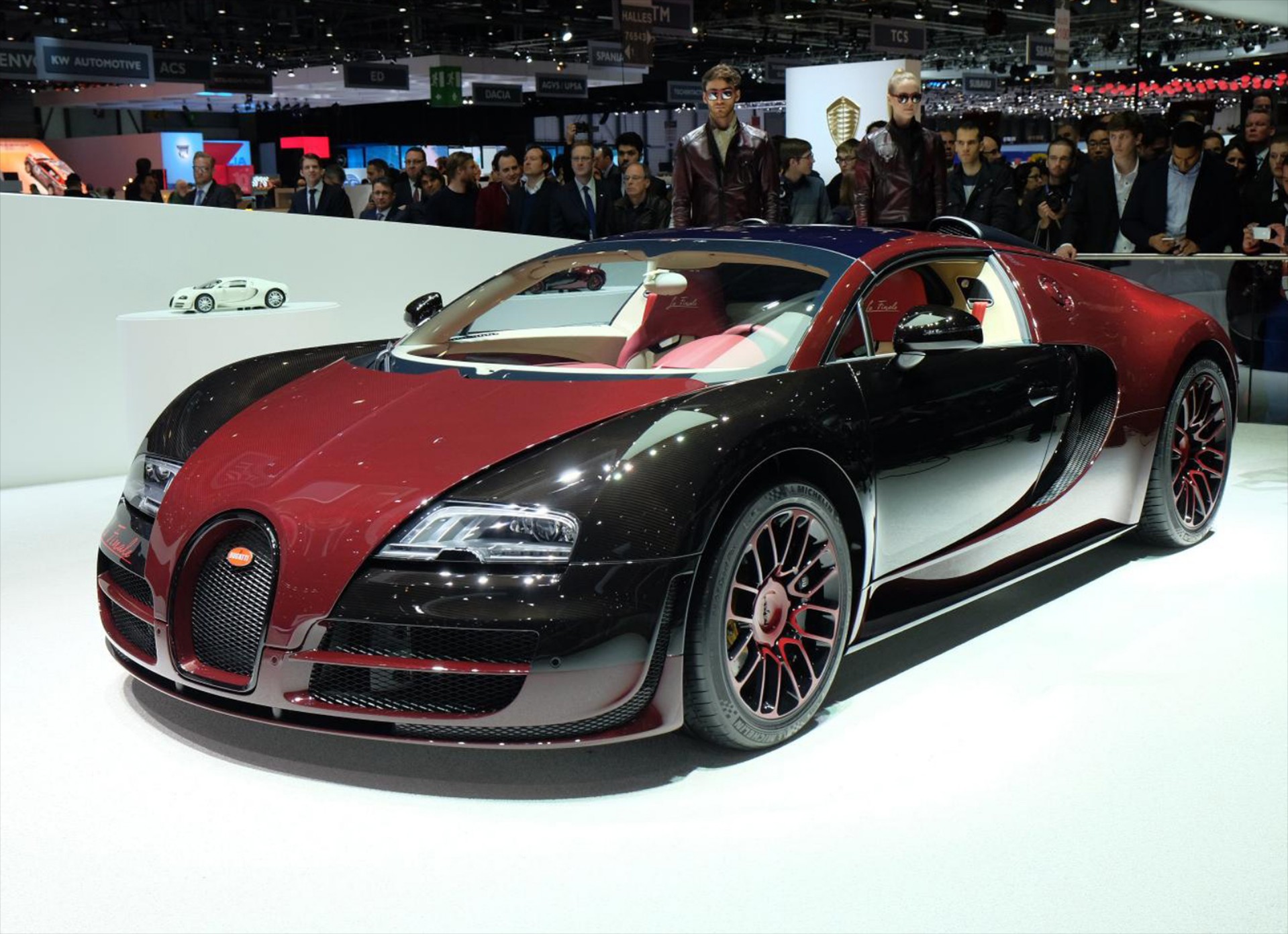 Η τελευταία Bugatti Veyron: «La Finale»