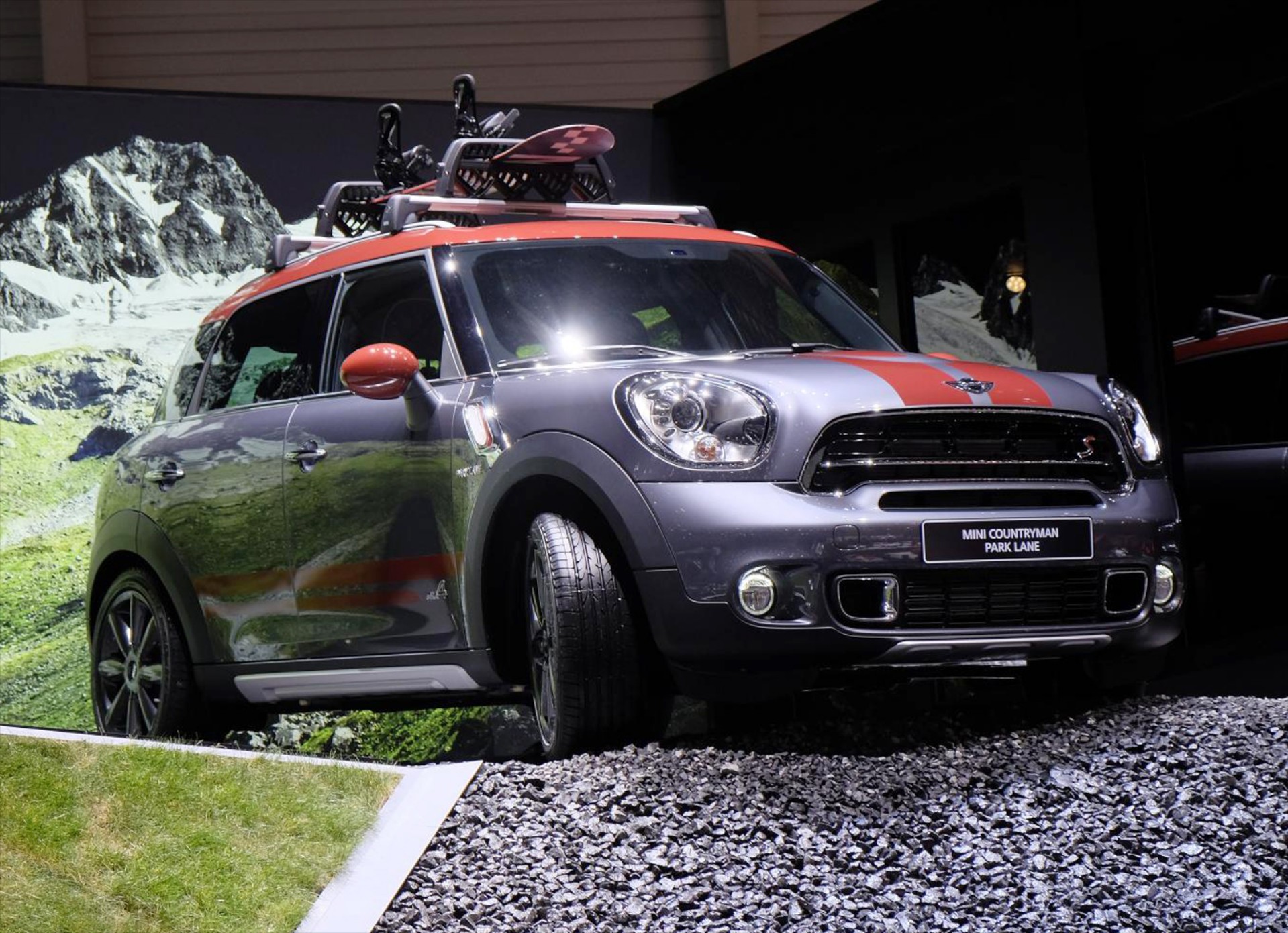 To Mini Countryman Park Lane στη Γενεύη