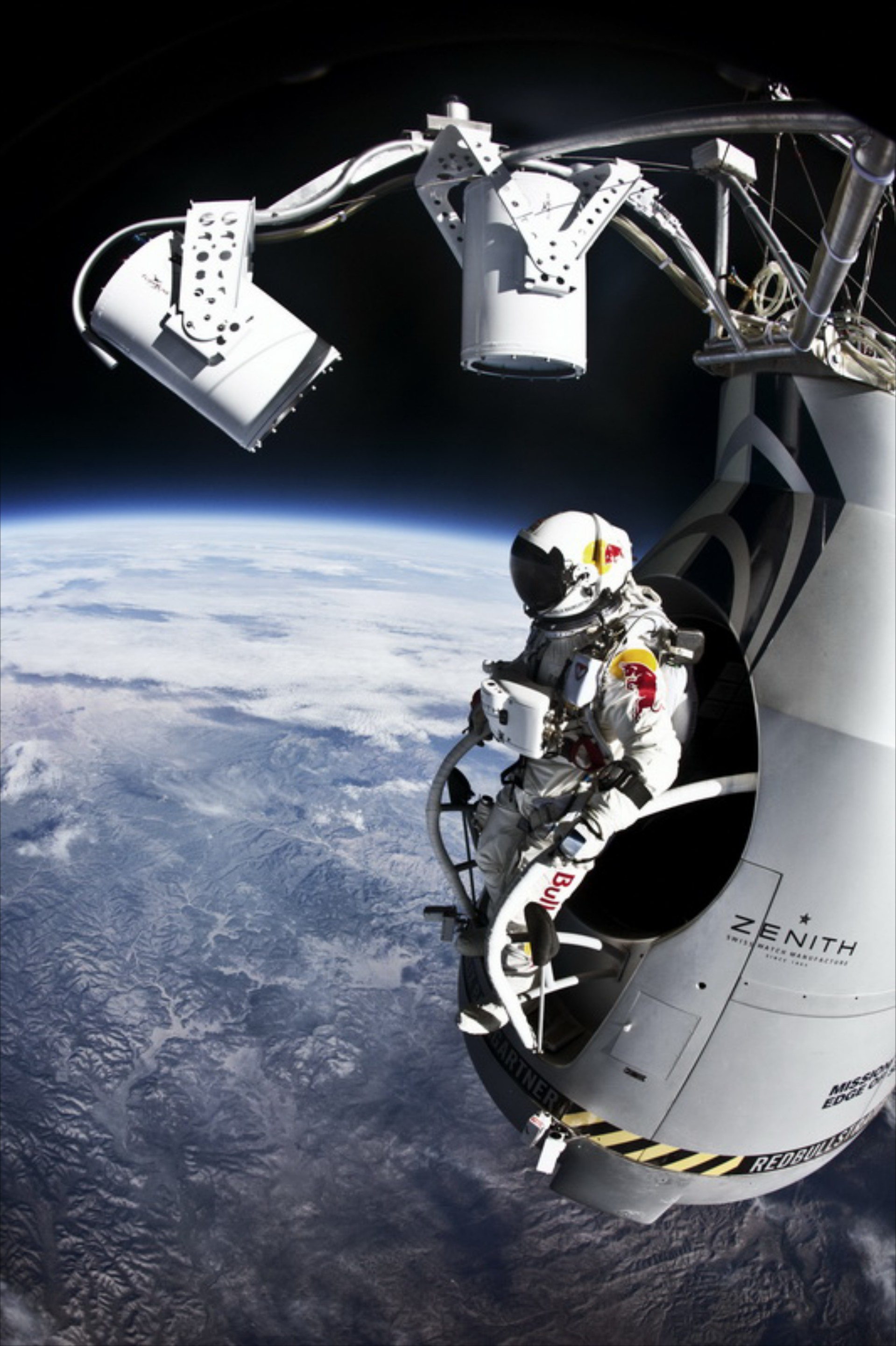 Red Bull Stratos: Φτάνει στο ύψος ρεκόρ

