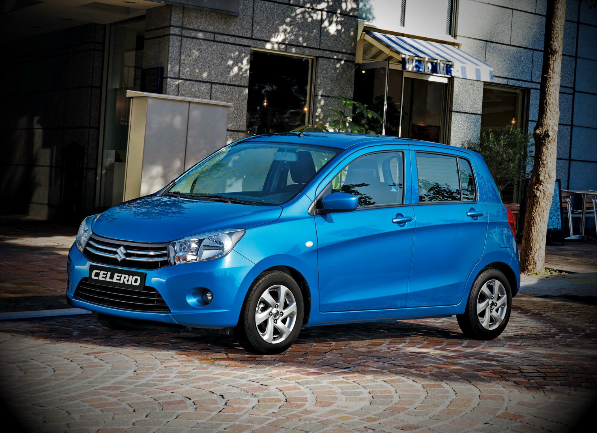 ΔΟΚΙΜΑΖΟΥΜΕ Suzuki Celerio 1.0