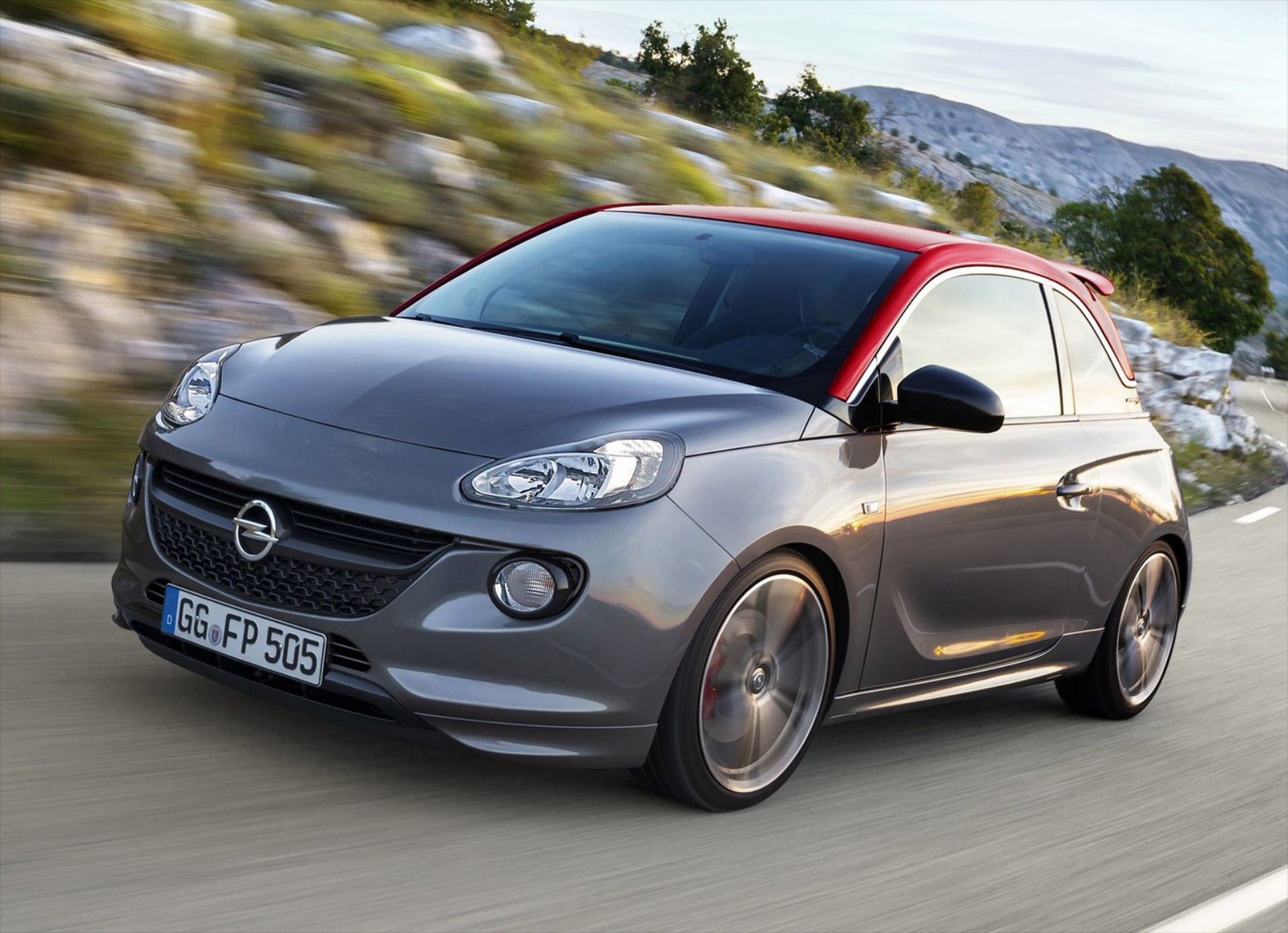 Opel Adam S από 17.040 ευρώ