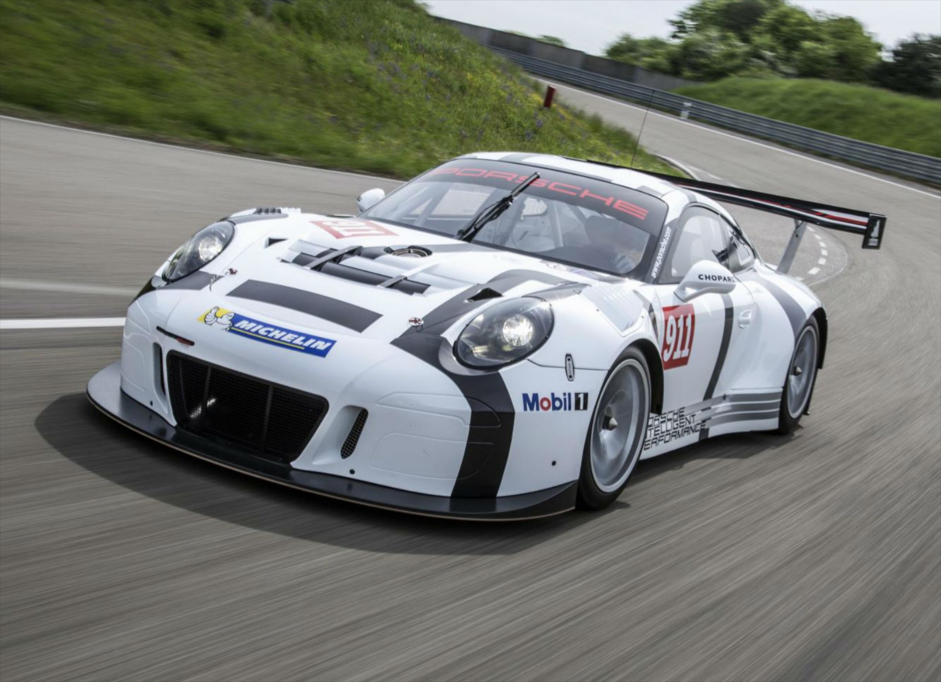 Η αγωνιστική έκδοση της Porsche 911 GT3 RS