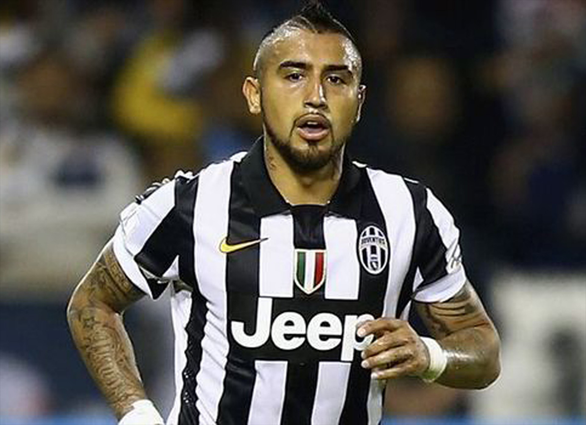 O Arturo Vidal καταστρέφει τη Ferrari του