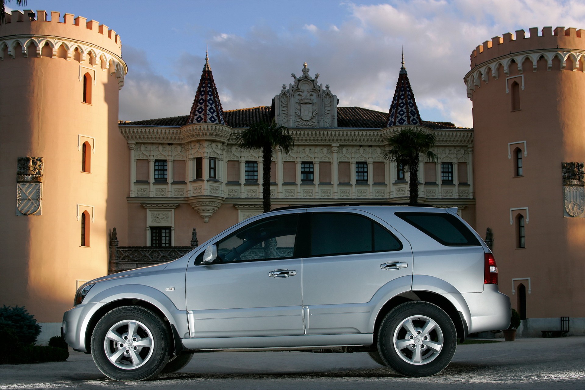 Μεταχειρισμένο μεγάλο 4x4 μέχρι € 5.000