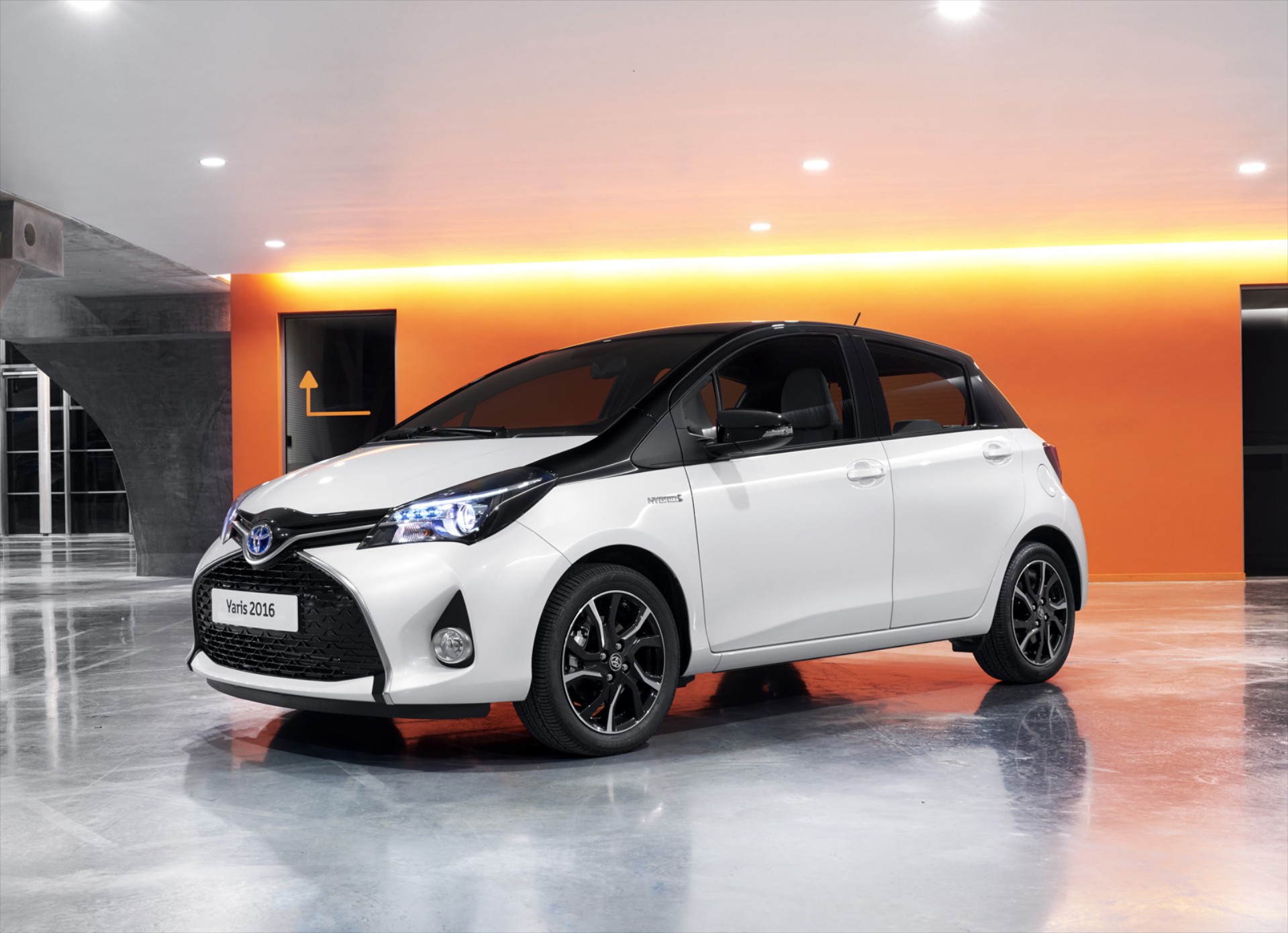Ανανεωμένο Toyota Yaris 2016