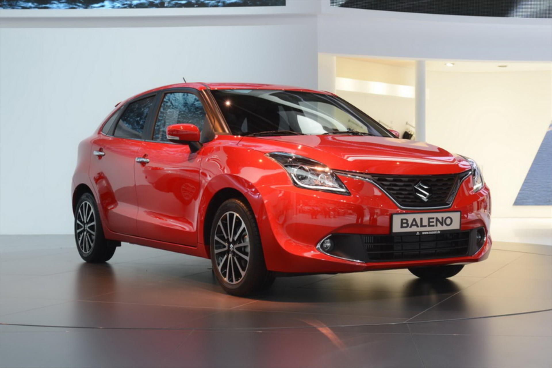 Nέο Suzuki Baleno στα 1.000 και 1.200 cc
