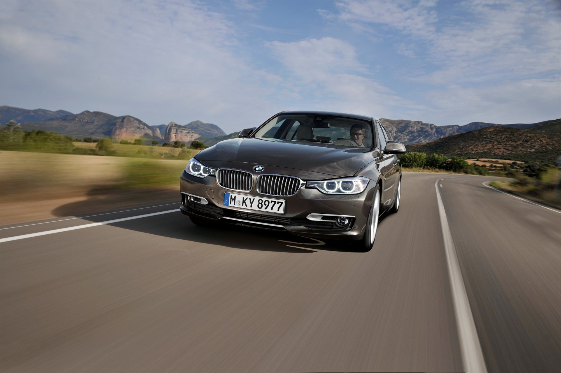 BMW 320i