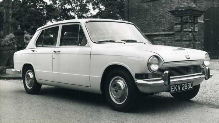 Triumph 1300 Είναι τρελοί αυτοί οι βρετανοί Η ιστορία του