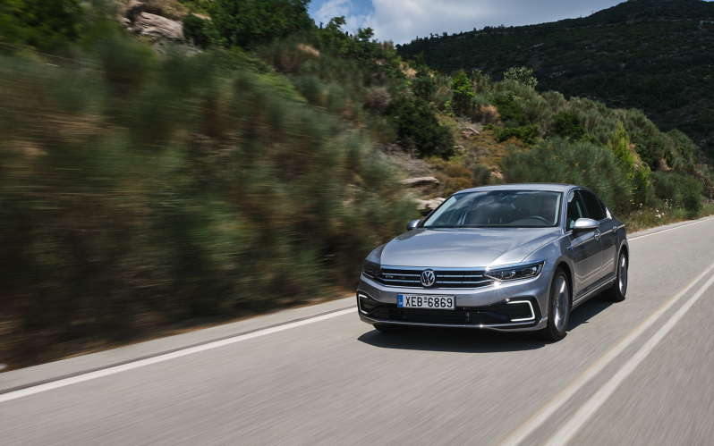 PASSAT GTE 1.4 eHybrid 218PS DSG PASSAT GTE 1.4 eHybrid 218PS DSG
