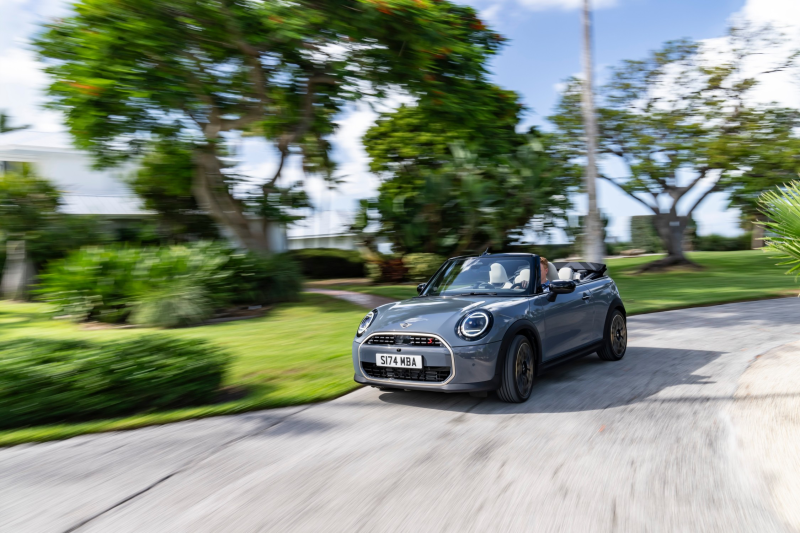 COOPER CABRIO JCW 