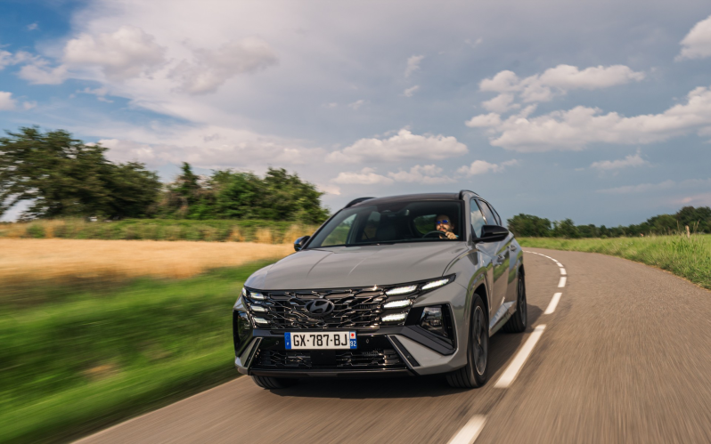 TUCSON FACELIFT HYBRID 1.6T 239hp 4WD Auto Limited TUCSON FACELIFT HYBRID 1.6T 239hp 4WD Auto Limited