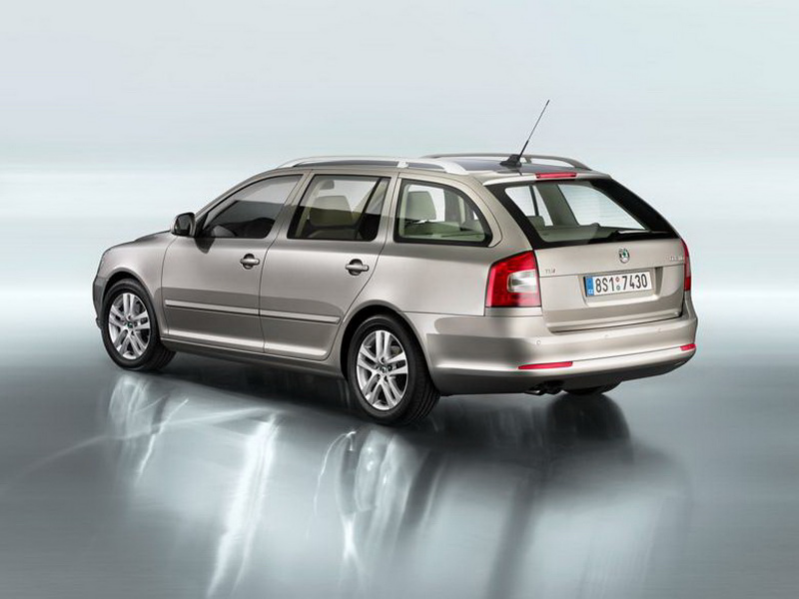 OCTAVIA5 COMBI 1.2 TSI Elegance 105hp DSG7