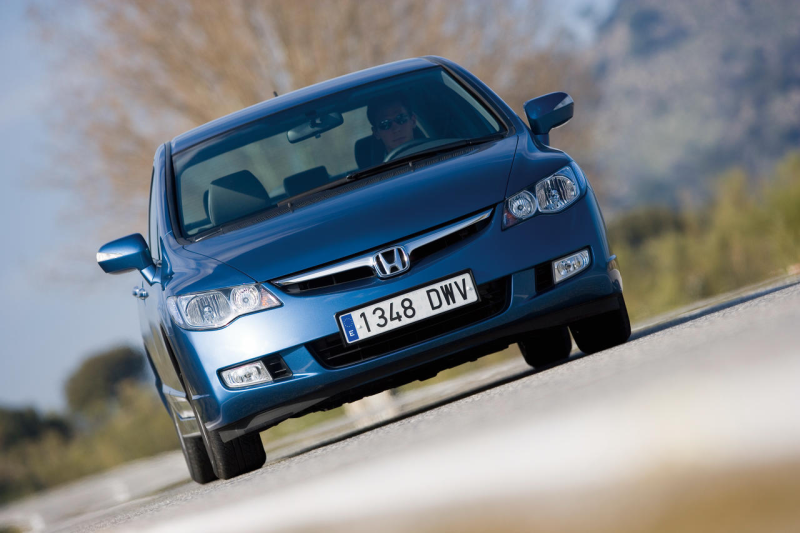 CIVIC 4d 1.8 LS 6MT CIVIC 4d 1.8 LS 6MT