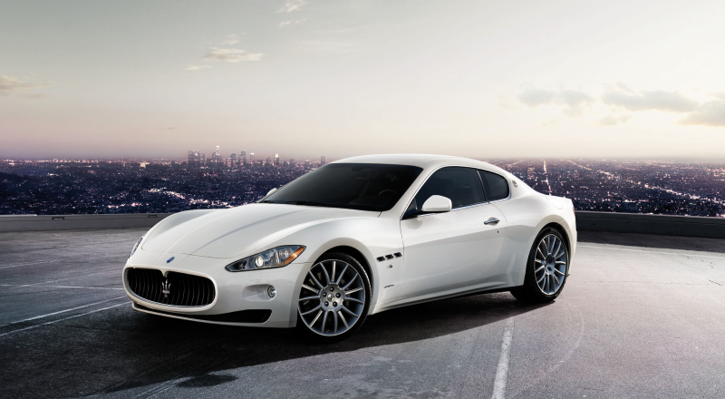 GRANTURISMO 4.2 V8 auto GRANTURISMO 4.2 V8 auto