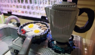 Ένα τροχόσπιτο Lego… σε πραγματικές διαστάσεις