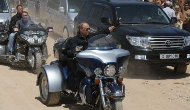 Δοκίμασε το νέο Lada Vesta o Πούτιν

